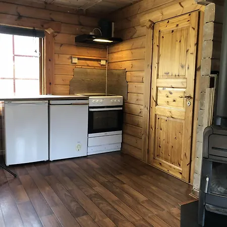 Nyaraló Timber Cabin, Centrally Located In